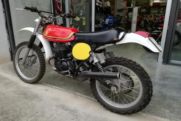 21#3672 Moto Montesa Enduro 250cc