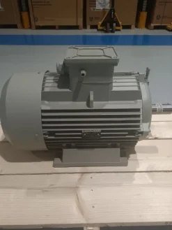 MOTORE ELETTRICO TRIFASE 22 kW