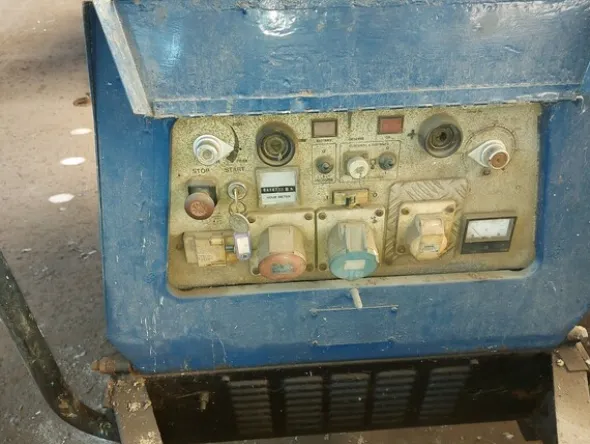 38#6127 Motosaldatrice Lokwa e avvitatore Atlas Copco