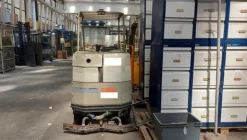 24#7172 Motoscopa RCM e lavapavimenti Comax
