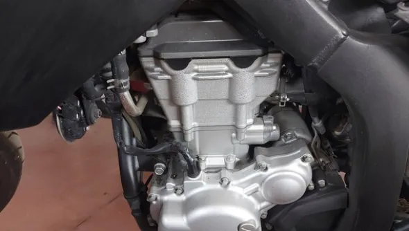 42#5491 Moto Yamaha VR250