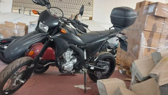 42#5491 Moto Yamaha VR250