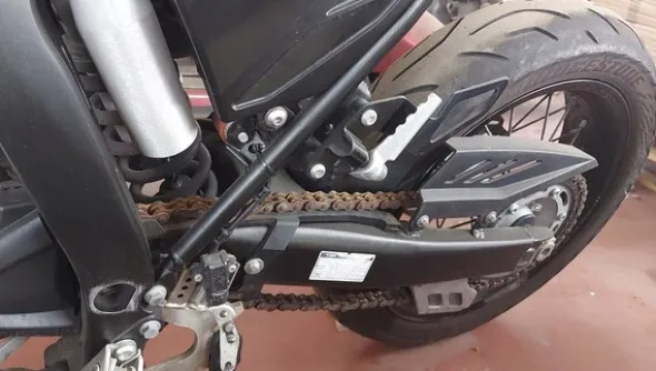 42#5491 Moto Yamaha VR250