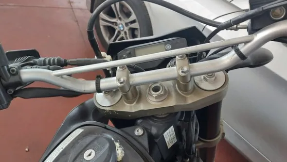 42#5491 Moto Yamaha VR250
