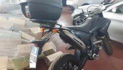 42#5491 Moto Yamaha VR250