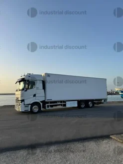 1#9675 Motrice Renault T480