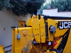 10#3769 Movimentatore telescopico rigido JCB