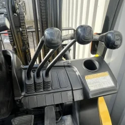 Muletto diesel Caterpillar DP25N2
