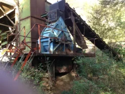 mulino a 4 martelli con vaglio a tre piani