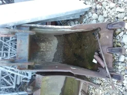N. 6 BENNE PER ESCAVATORI