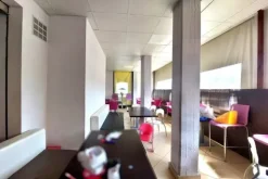 #18500 Negozio adibito a bar con corte esclusiva