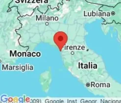 #24707 Negozio al piano terra con magazzino e posti auto di proprietà
