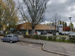 #24037 Negozio a reddito di articoli per la cura della persona e della casa
