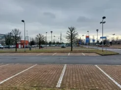 #25530 Negozio a reddito di articoli sportivi in centro commerciale Gotico