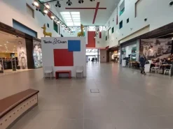 #25530 Negozio a reddito di articoli sportivi in centro commerciale Gotico