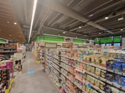 #24042 Negozio a reddito di pet store specializzato in prodotti per animali da compagnia
