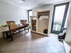 #2536561 Negozio con abitazione