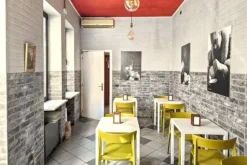 #25832 Negozio con cortile privato in centro storico