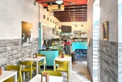 #25832 Negozio con cortile privato in centro storico