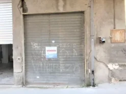 #14744 Negozio con locale di deposito