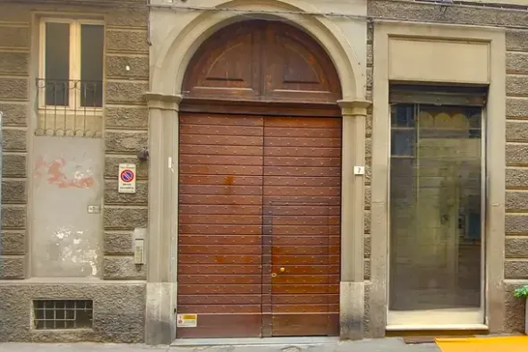#21626 Negozio con magazzini in centro storico