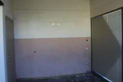 #24437 Negozio con parcheggio