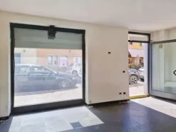 #20148 Negozio in centro storico con magazzino