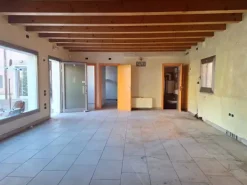 #2537177 Negozio in complesso residenziale
