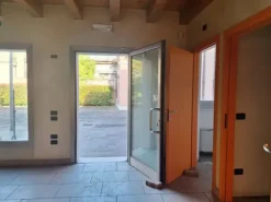 #2537177 Negozio in complesso residenziale