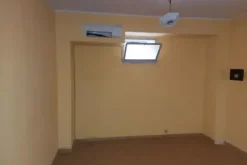 #14699 Negozio seminterrato con zona parcheggio