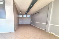 #2536097 Negozio (sub 24) in complesso commerciale