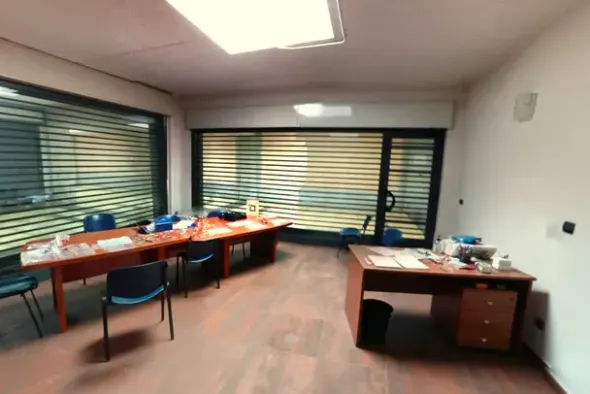 #2638328 Negozio (sub 59) in edificio polifunzionale