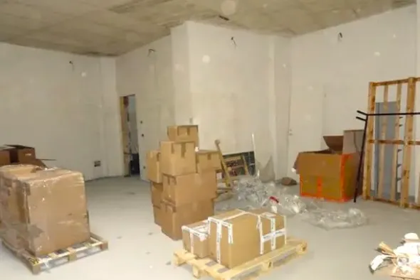 #2638330 Negozio (sub 61) in edificio polifunzionale