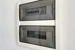 #2536110 Negozio (sub 10) in edificio polifunzionale