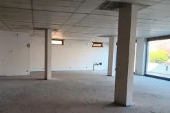 #2638332 Negozio (sub 67) in edificio polifunzionale