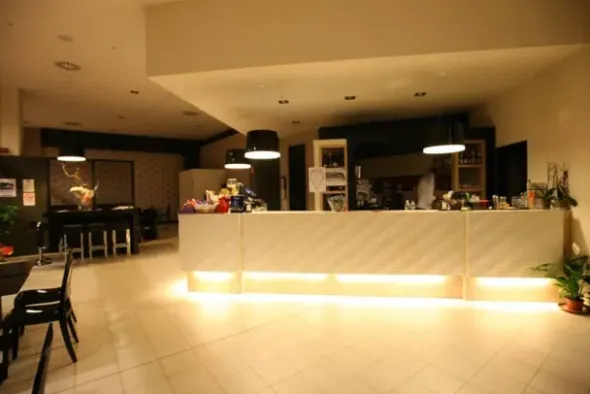 #24044 Negozio uso Bar a reddito in complesso commerciale