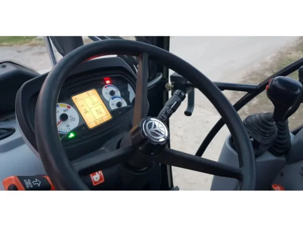 2013 New Holland T5.105