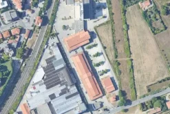 #20625 N° 2 fondi ad uso commerciale