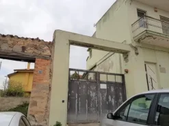 #4076 OPE in LCA – Fabbricato ad uso uffici