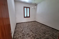 #24060 Opificio artigianale con mobili e appartamenti