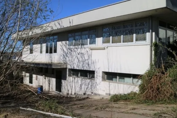 #7006 Opificio artigianale con vasche di depurazione