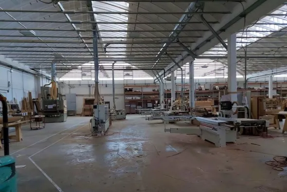 #14819 Opificio con arredi ufficio in zona industriale