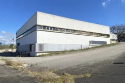 #24599 Opificio con showroom uffici e corte privata