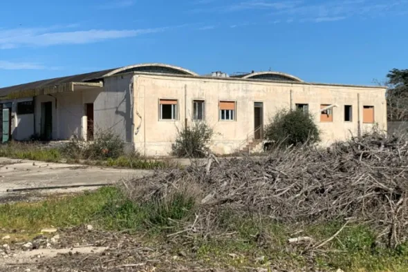 #15801 Opificio con terreno edificabile industriale