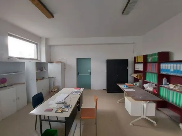 #15981 Opificio con uffici e alloggio custode