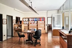 #22750 Opificio con uffici e terreni di pertinenza