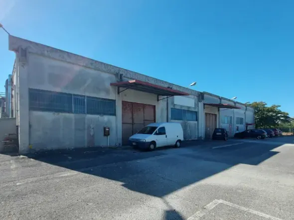 #19018 Opificio industriale con corte esterna