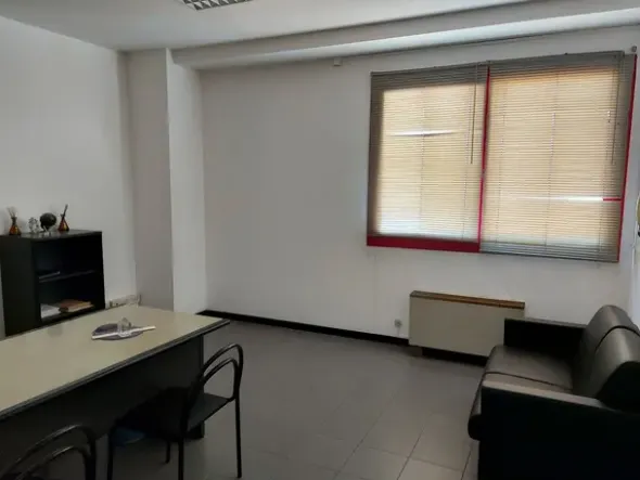 #19018 Opificio industriale con corte esterna