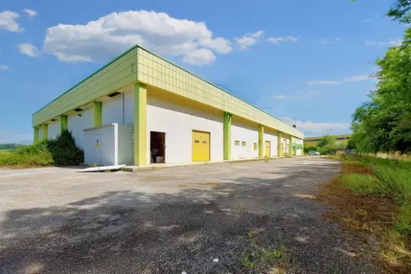 #20747 Opificio industriale con porzione di terreno