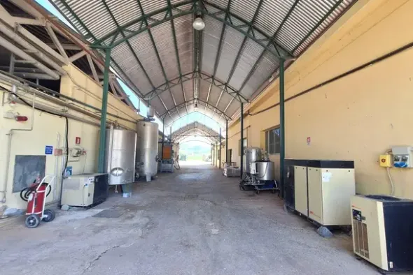 #24757 Opificio per produzione alimentare con terreni